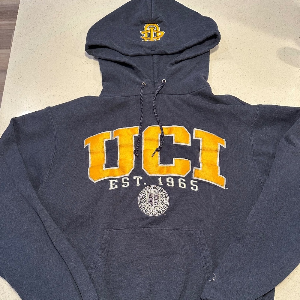 UCI Hoodie EST. 1965